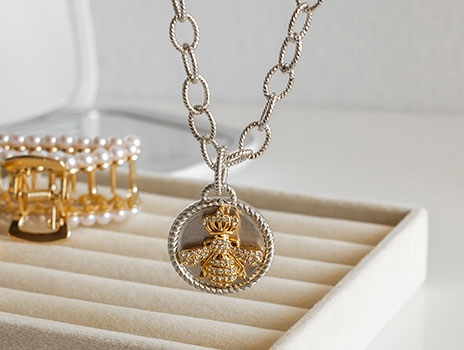 Queen Bee Necklace